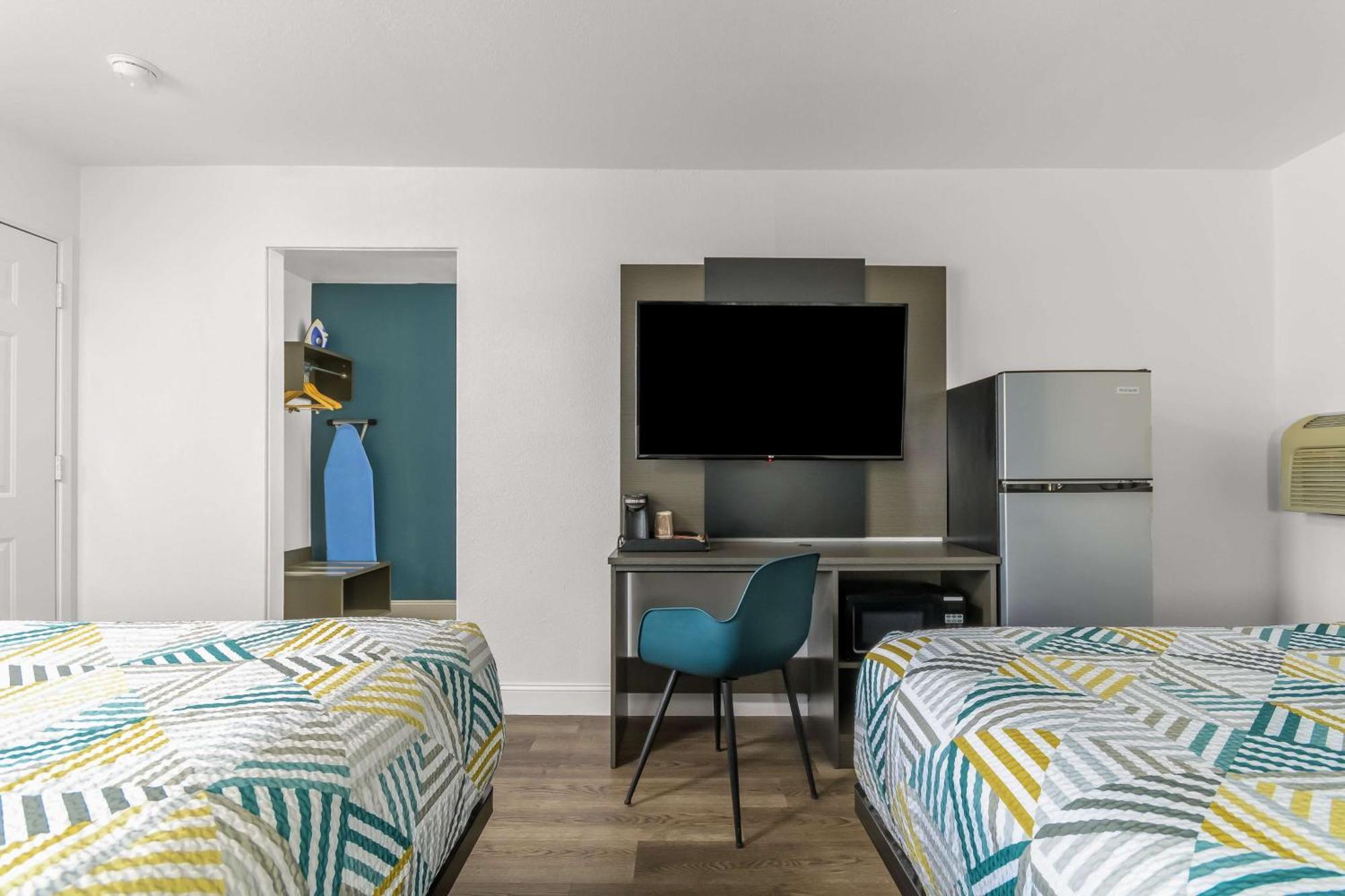 Studio 6 Suites Madera, Ca Yosemite Dış mekan fotoğraf
