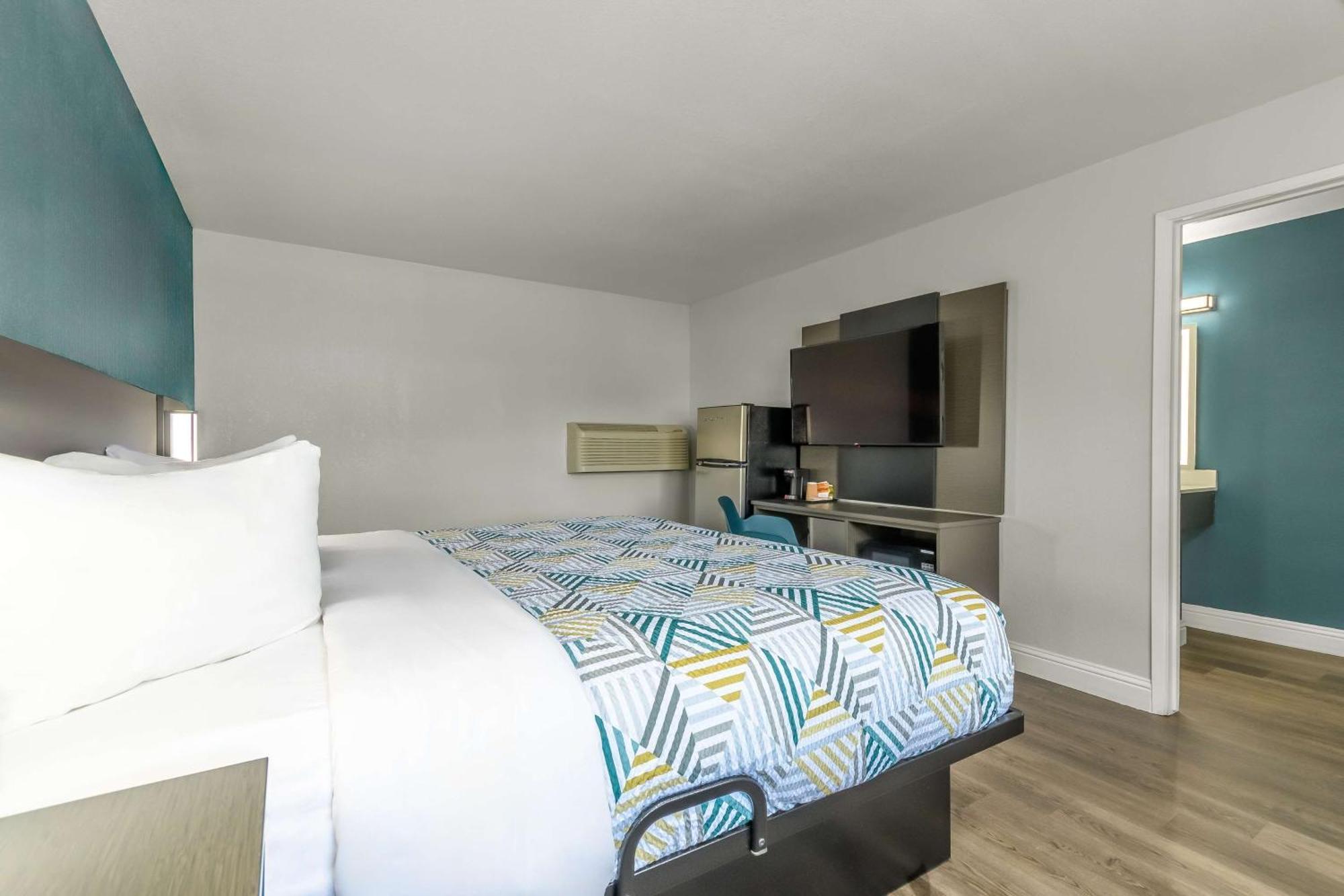 Studio 6 Suites Madera, Ca Yosemite Dış mekan fotoğraf